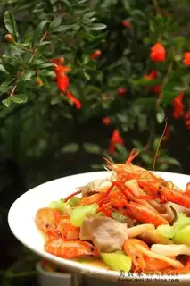 River shrimp and towel gourd