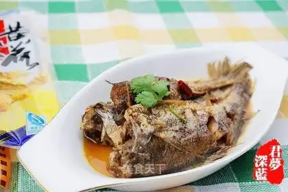 Canned bone crisp fish
