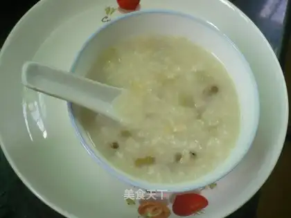 Mung bean and white gourd porridge