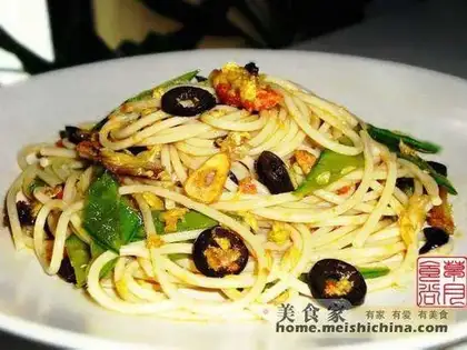 Spaghetti with crab meat