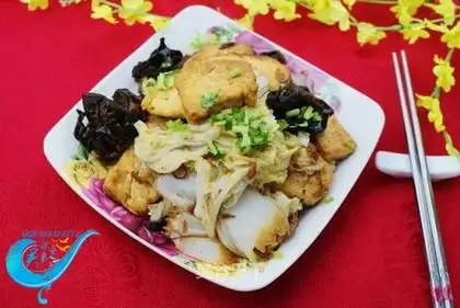 Chinese cabbage and shrimp skin tofu