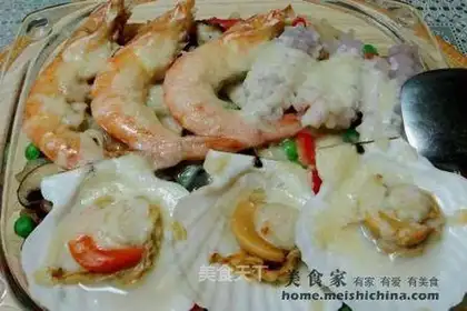 Baked seafood rice