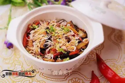 Eggplant casserole with shrimp skin