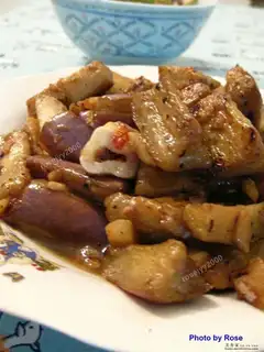 Braised eggplant with salted fish