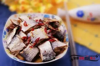 Steamed salted fish with radish