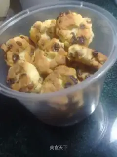 chopped fruit and egg crisp