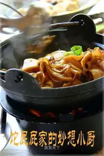Dry pot of mushroom