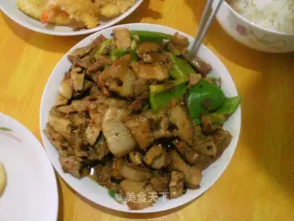 Dry stir-fried pork belly