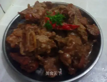 Braised taro pig's feet