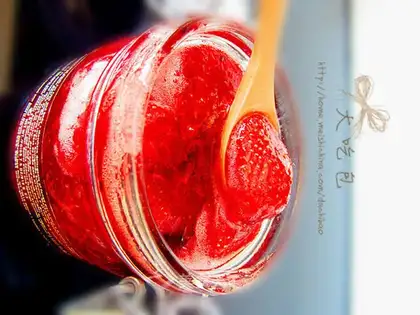 large-fruit strawberry jam