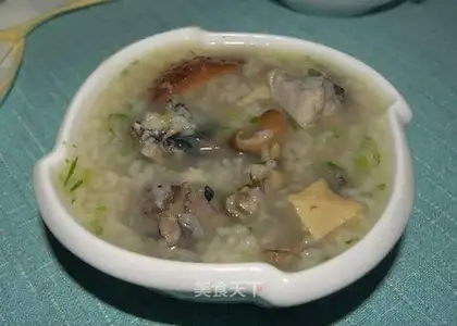Black-bone chicken and mushroom porridge