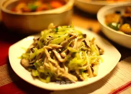 Mixed cucumber with double mushrooms