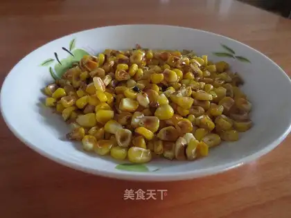 stir-fry corn kernels