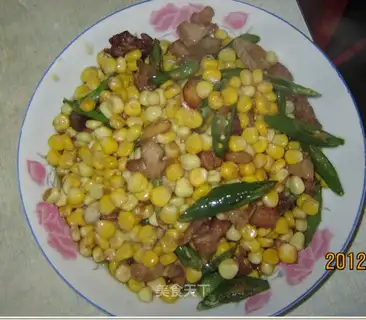 Fried pork with fruit and corn