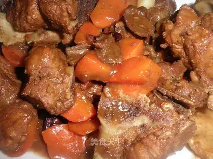 Roasted pork ribs with carrot