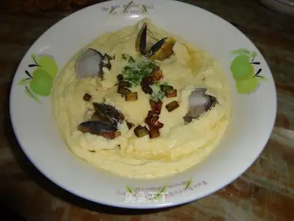 Steamed egg with royal concubine mussel
