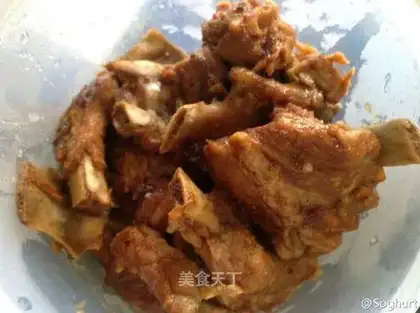 braised pork ribs