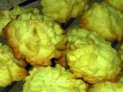 pile cookies