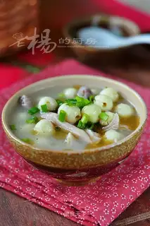 Lotus seed pork tripe soup