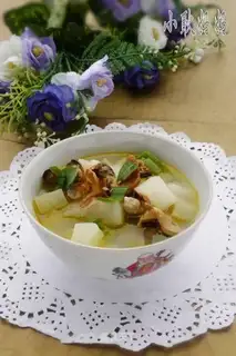 Mussel and radish lean meat soup