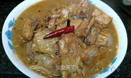 Braised sword fish with cabbage