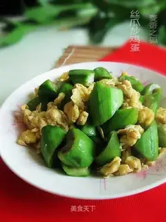 Scrambled eggs with loofah