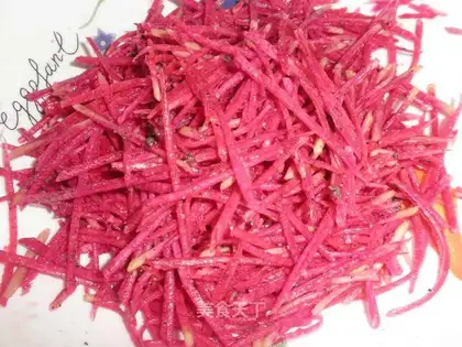 Cold red radish