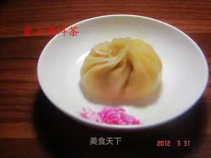 Quick hand steamed buns