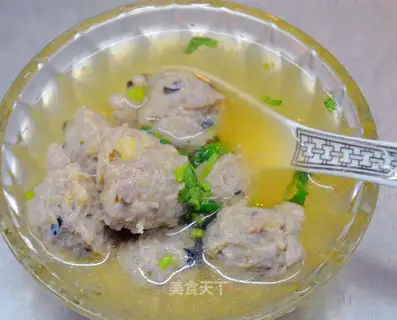 Qing-boiled meatballs
