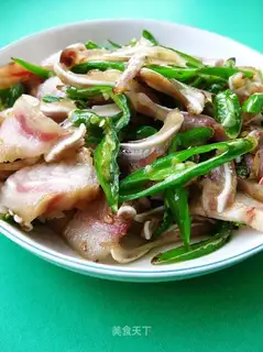 stir-fried pork ears with pepper
