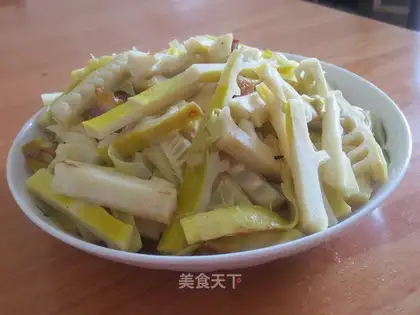 Salty fragrant bamboo shoots strips