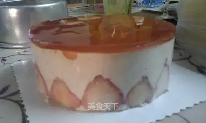 strawberry mousse cake