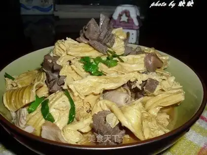 Roasted tofu with chicken gizzards