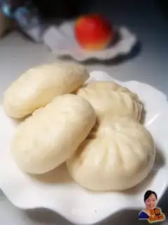 Pork and bean buns
