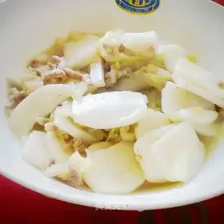 stir-fried rice cake with shredded pork