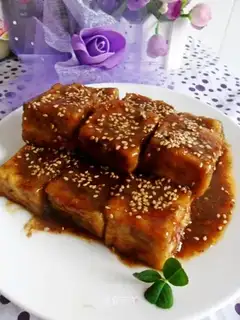 Spicy stinky tofu