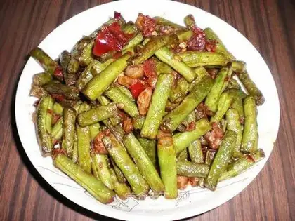 Dry stir-fried beans