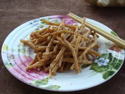 Bean curd cold salad folding ears