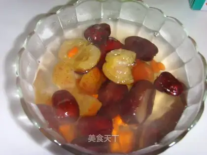 Red dates, hawthorn, rock sugar water
