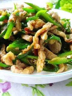 Shredded pork with pepper