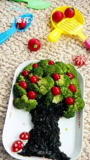 Broccoli in oyster sauce, apple tree