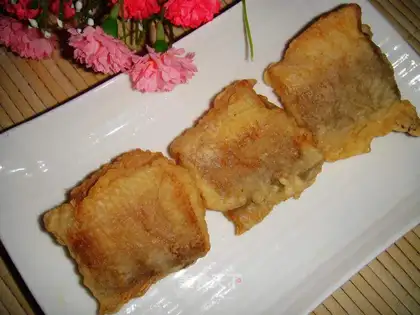 fried yellow croaker pieces