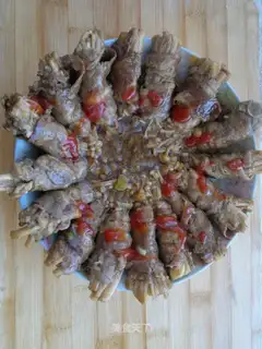 Flammulina velutipes fat beef roll