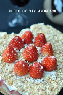 strawberry mousse cake