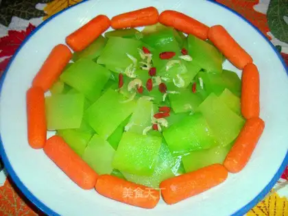 salad lettuce and bamboo shoots