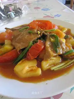 stir-fried beef with pineapple and tomato