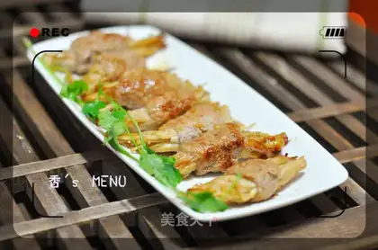 Flammulina velutipes beef roll