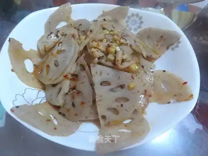 Hot and sour lotus root slices