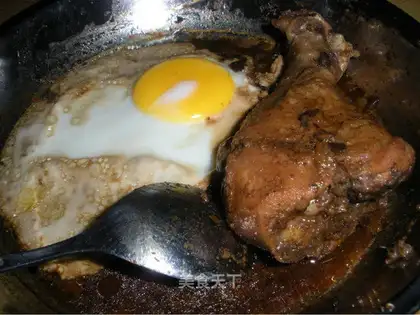 Steamed chicken legs and eggs