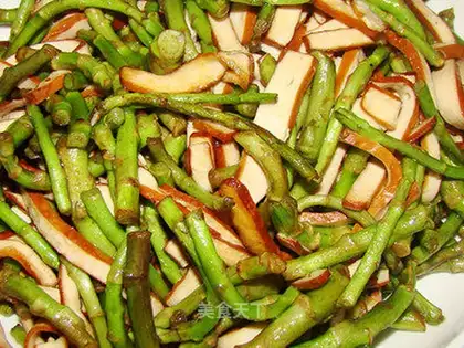 stir-fried dried seeds of wormwood
